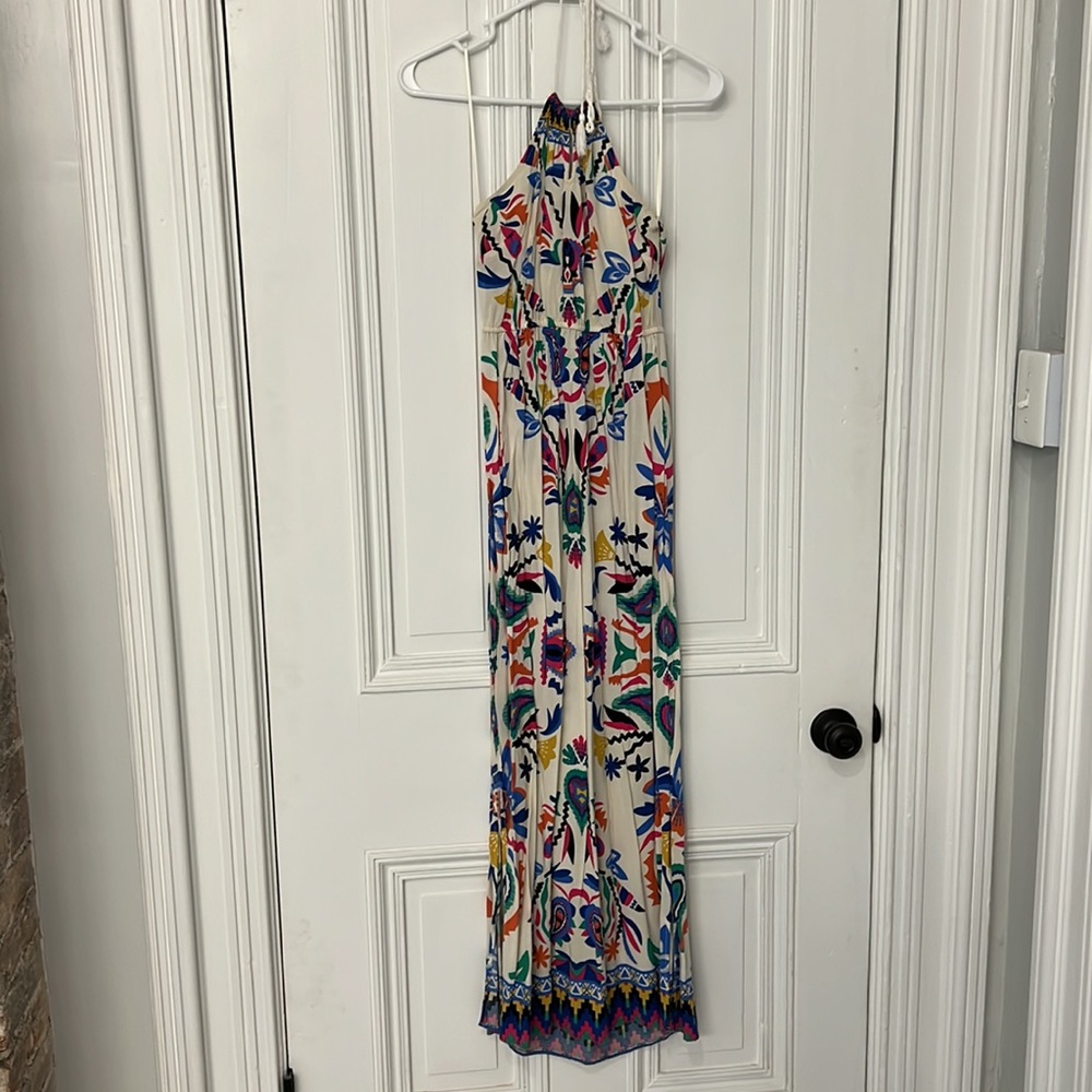 Gorgeous vacation maxi dress white with multicolor prints